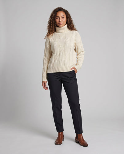 Damen Boxy‑Rollkragenpullover mit markantem Zopfmuster und geripptem Saum Shop Nory