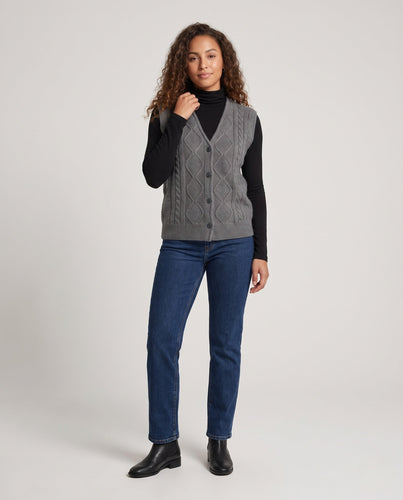 Damen Boxy‑Strickweste mit Diamantstruktur, V‑Ausschnitt und Holzknöpfen Shop Nory
