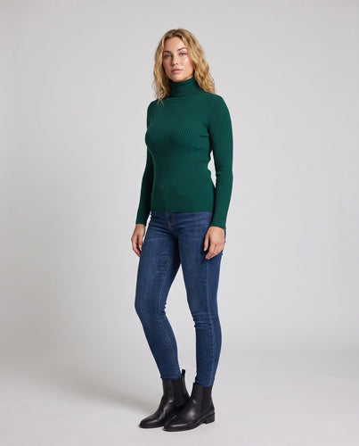 Damen Enganliegender Rippstrick-Rollkragenpullover in Feiner Stretch-Qualität Shop Nory