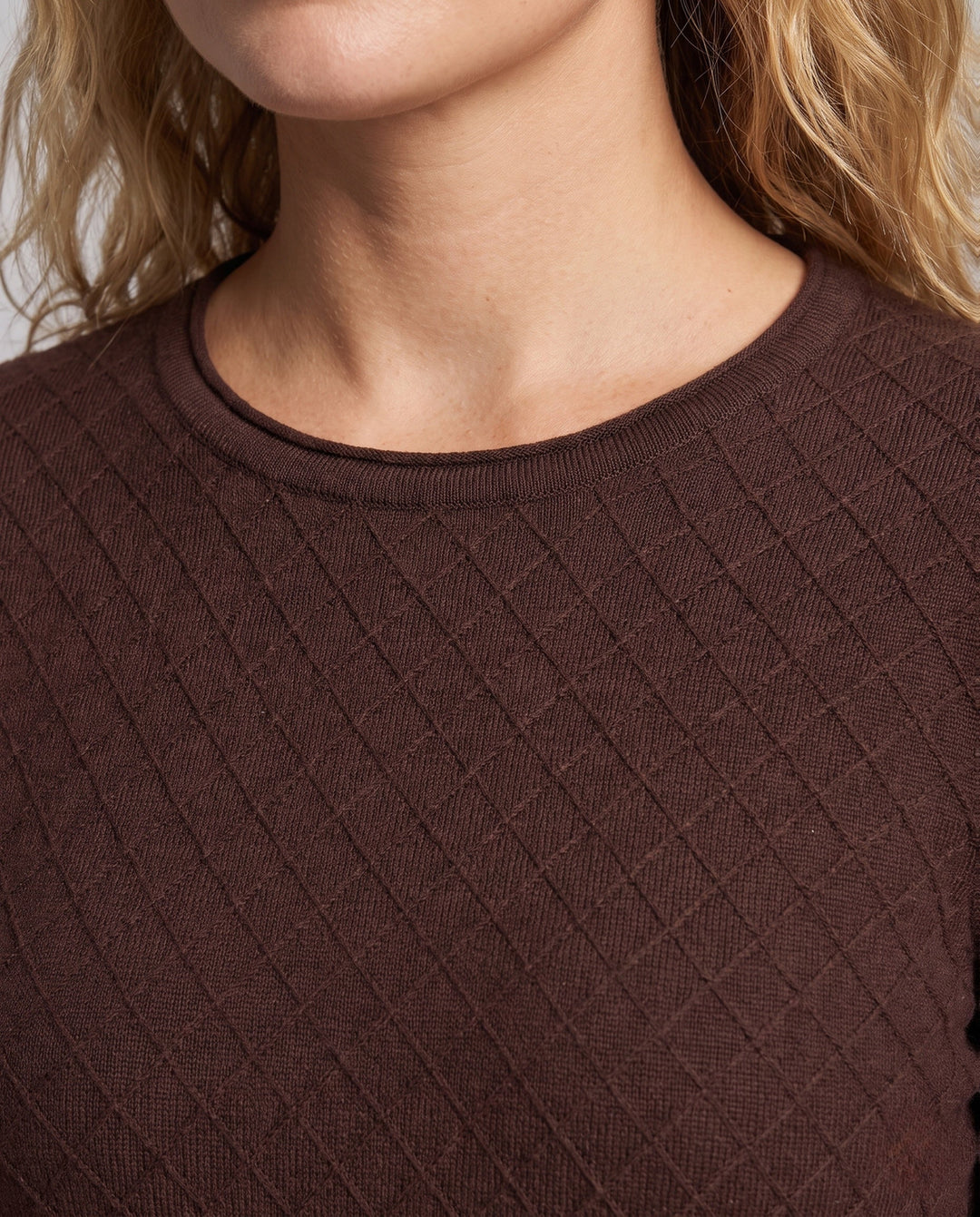 Product 16033018708298 - close_up_detail