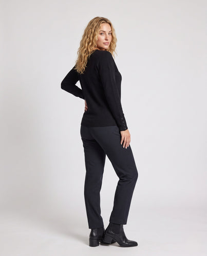 Damen Feiner V‑Ausschnittpullover in Kaschmir‑Optik mit schmaler Schulterpartie Shop Nory