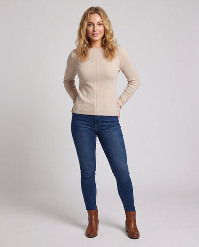 Damen Feinstrick-Mockneckpullover mit feiner Rippenstruktur, verlängerten Ärmeln und Knopfmanschette Shop Nory