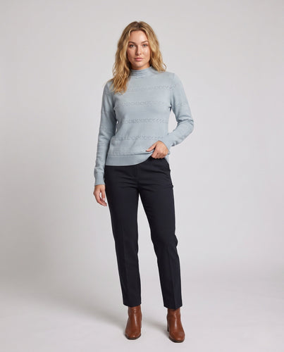 Damen Feinstrick-Pullover mit dezentem Ajourstreifen und kurzem Stehkragen Shop Nory