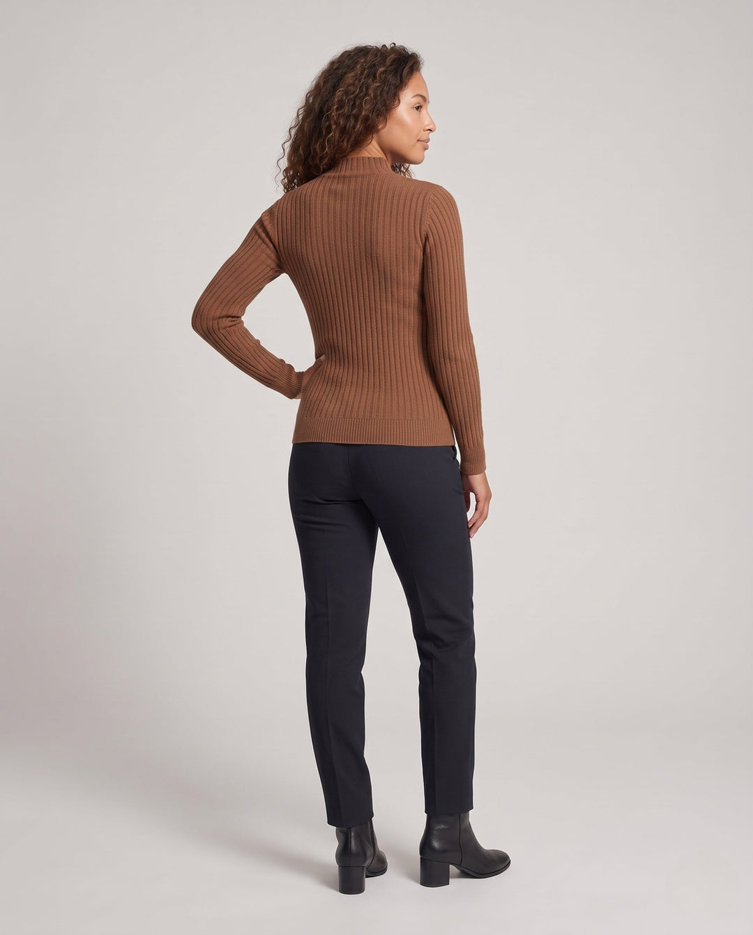 Product 16033034142026 - back_view