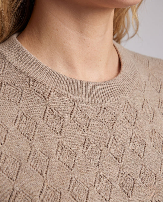 Product 16034469839178 - close_up_detail