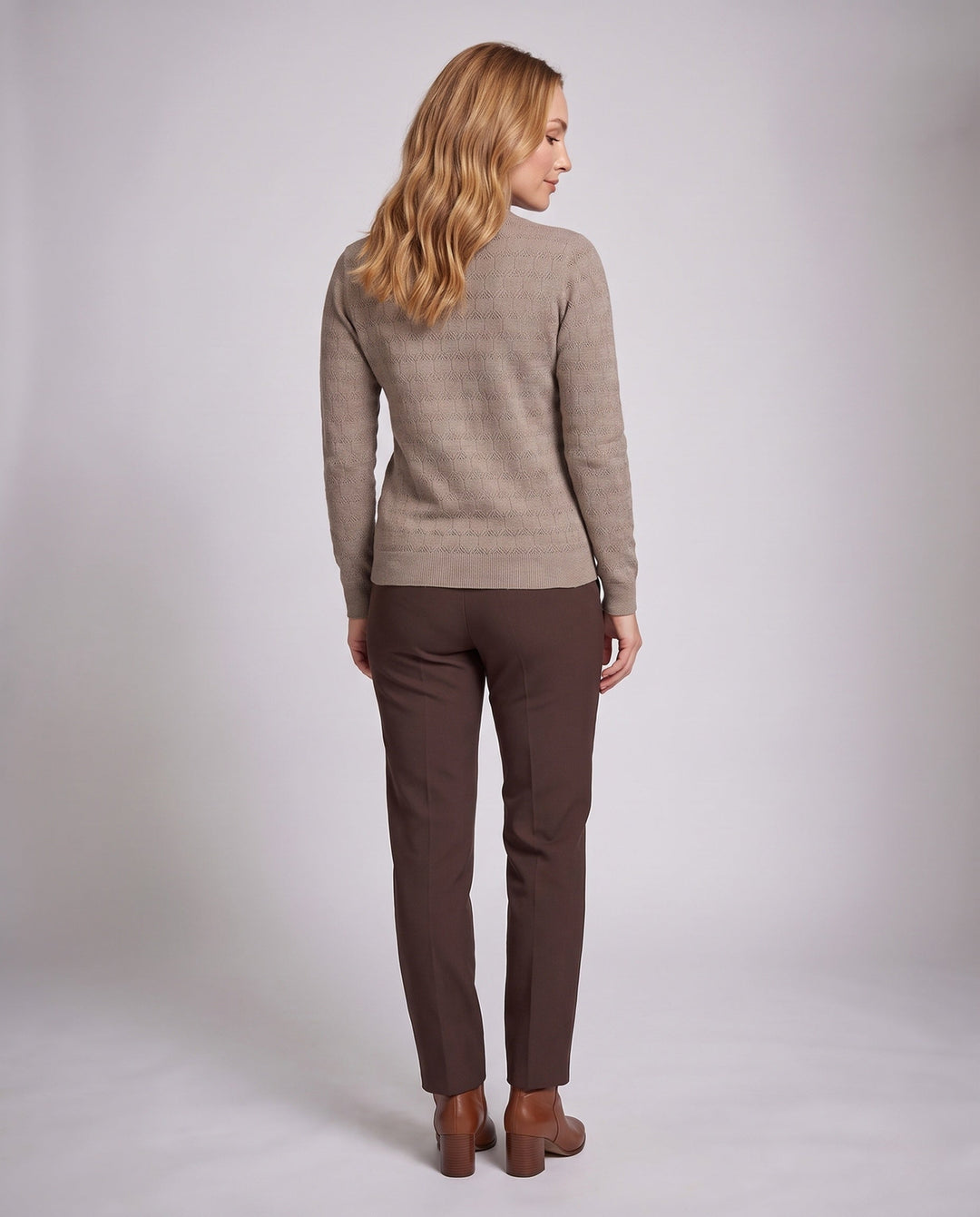 Product 16034472919370 - back_view