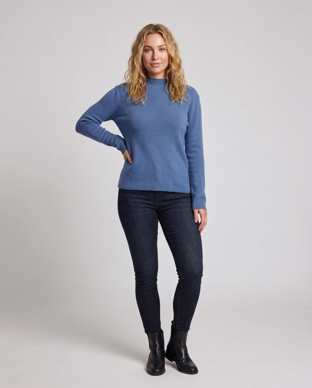 Product 16034474328394 - full_body_front