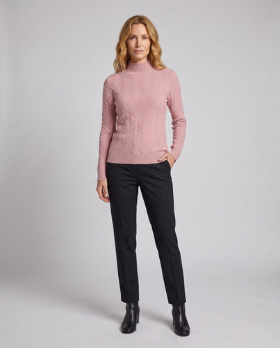 Damen Figurschonender Mockneck-Feinstrickpullover mit Chevron‑Ajour und geripptem Kragen Shop Nory