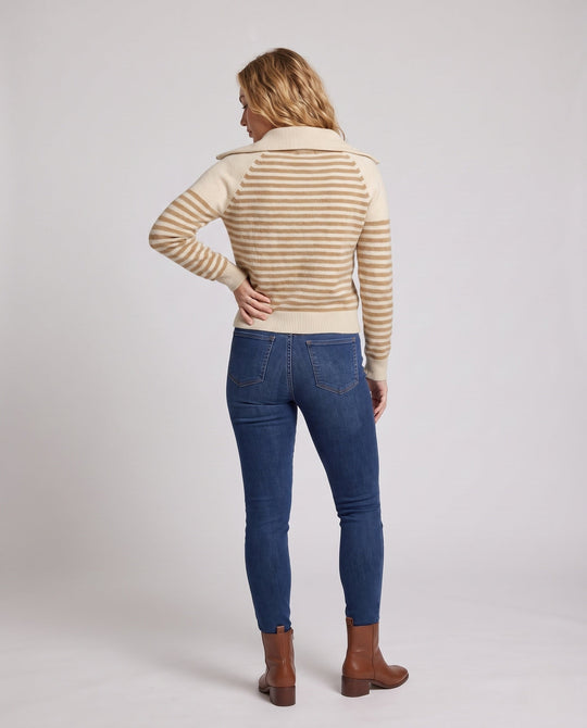 Product 16034478883146 - back_view