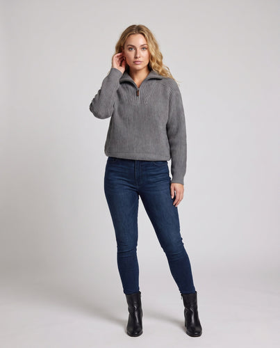 Damen Kapuzenpullover aus feinem Rippstrick mit halbem Reißverschluss und lässiger Oversize-Silhouette Shop Nory