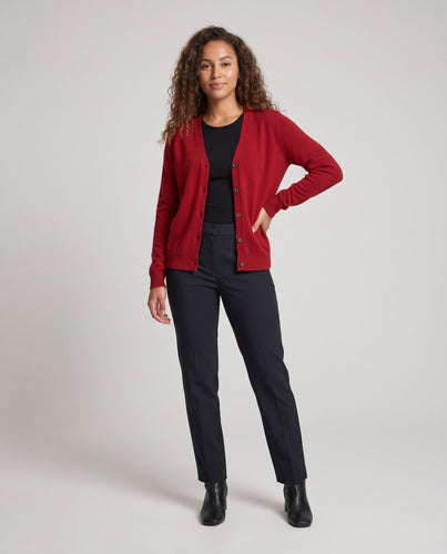 Damen Leichter kastiger Feinstrick-Cardigan mit Rundhalsausschnitt, kaschmirähnlicher Haptik und tonalen Knöpfen Shop Nory