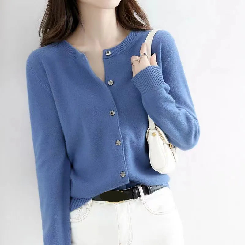 Klassische Strickjacke