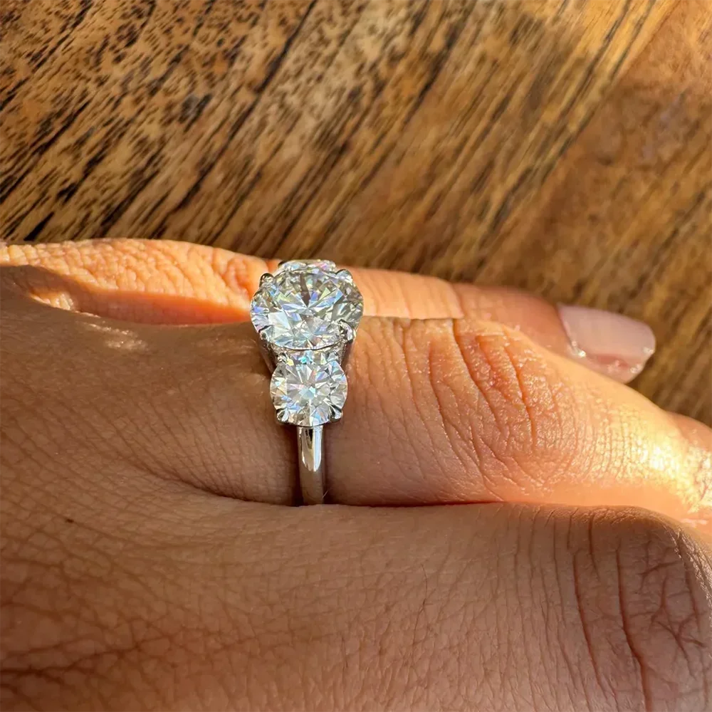 Luminous Moissanite Eleganzring - Bezahlbarer Luxus | Shop Nory