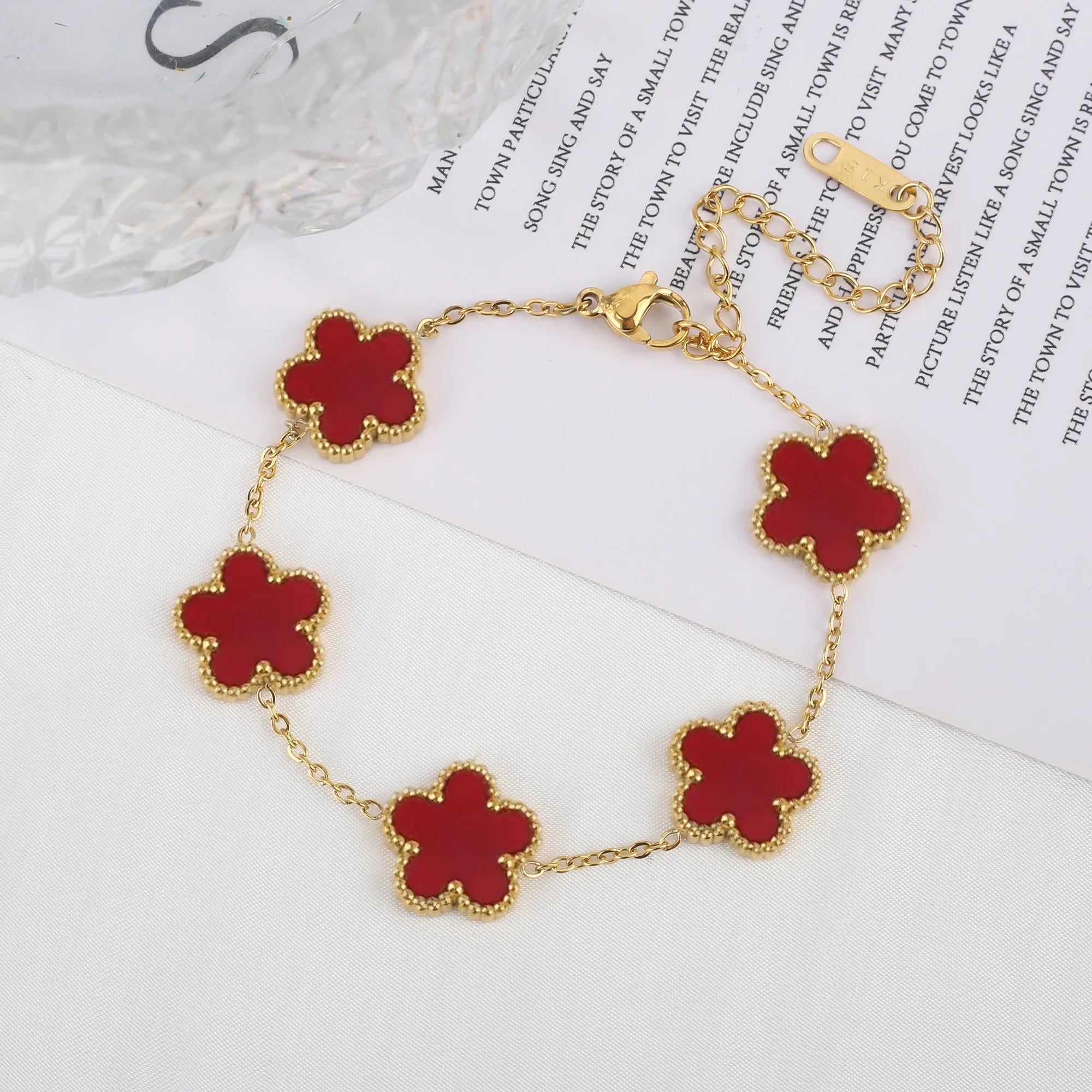 Klassisches Edelstahl Fünf-Blumen-Armband für Damen Shop Nory