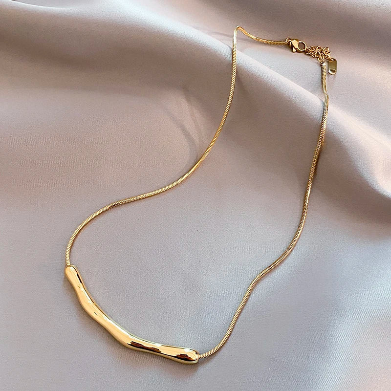 Elegante Halskette aus Edelstahl | Shop Nory