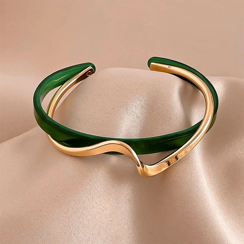 Elegante geometrische Metallarmbänder für Frauen | Shop Nory