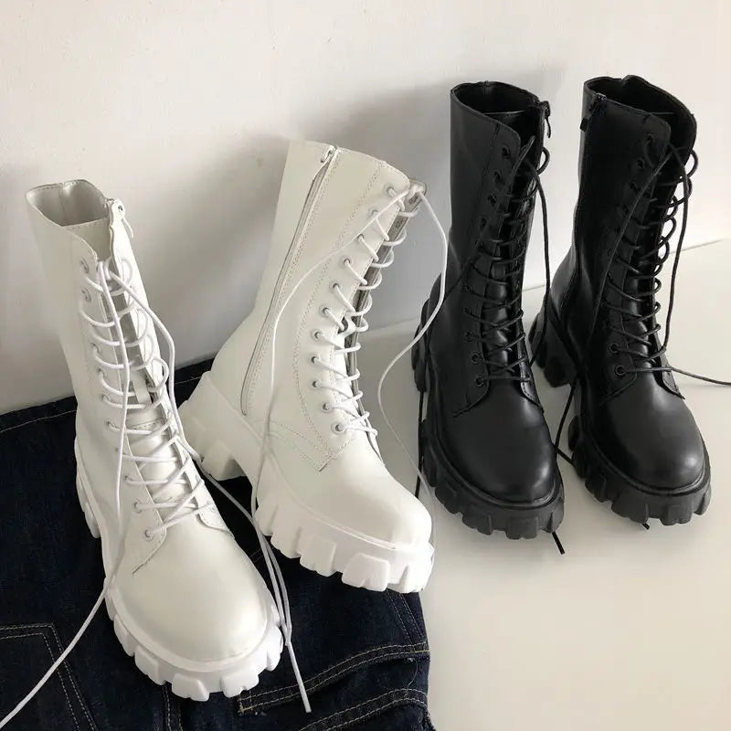 Knöchelhohe Stiefel