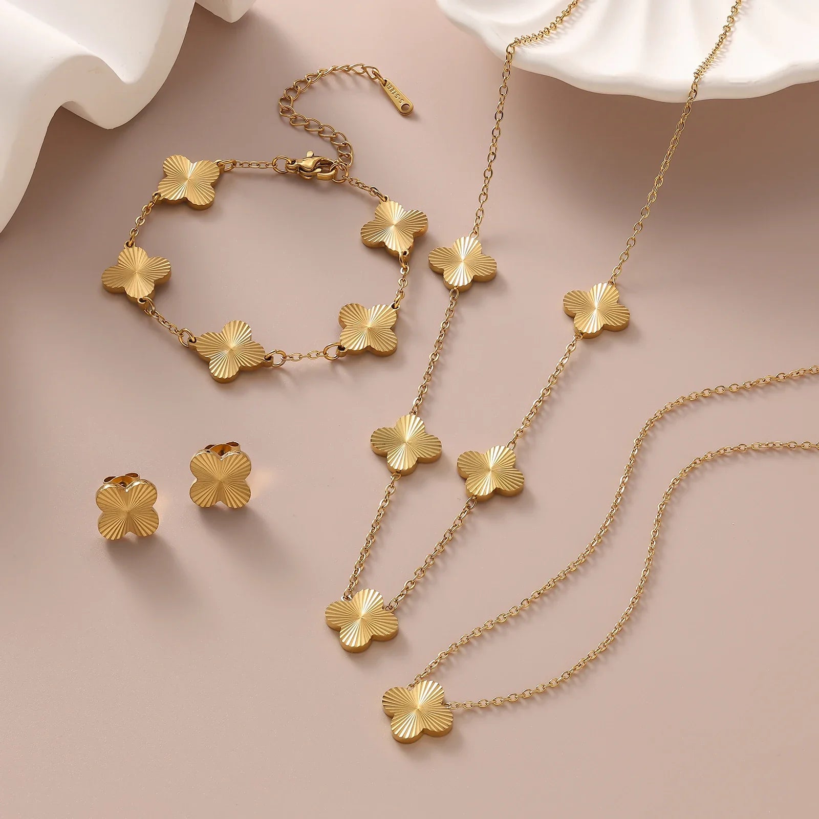 Chic Edelstahl Kleeblatt Schmuckset | Shop Nory