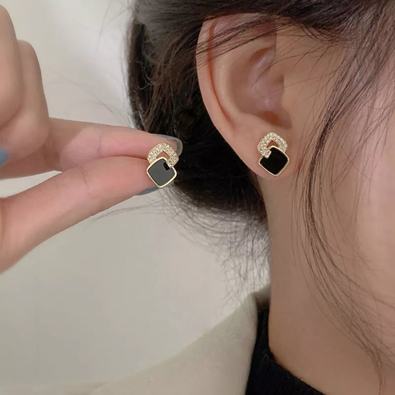 Exquisite Black Zircon Stecker Ohrringe | Shop Nory