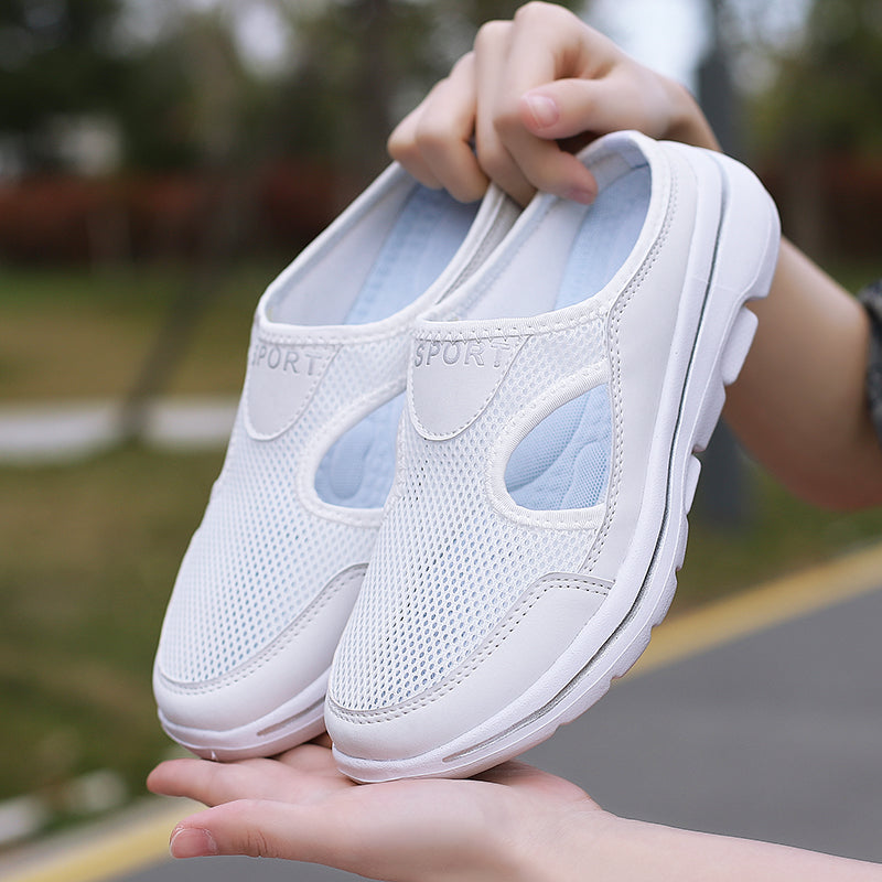 ShopNory Damen Slip-On-Pantoletten aus Mesh mit seitlichen Ausschnitten