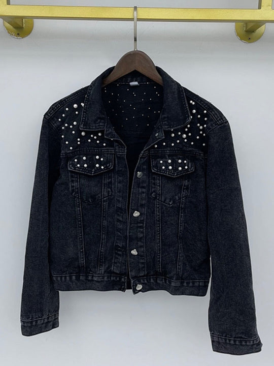 Lässige Jeansjacke mit Perlen