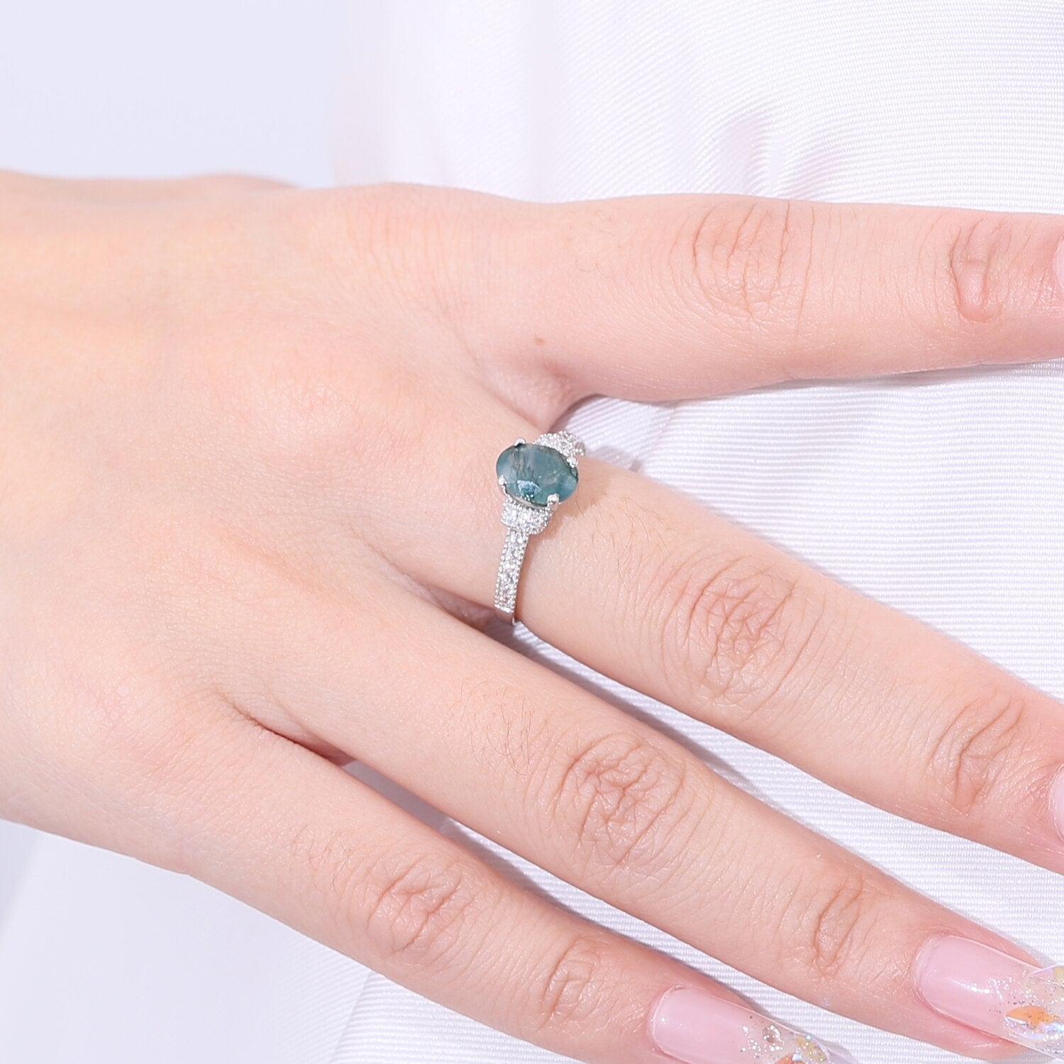 Silberner Moosachat-Ring im Art-Deco-Stil mit ovalem Pavé-Fassung | Shop Nory