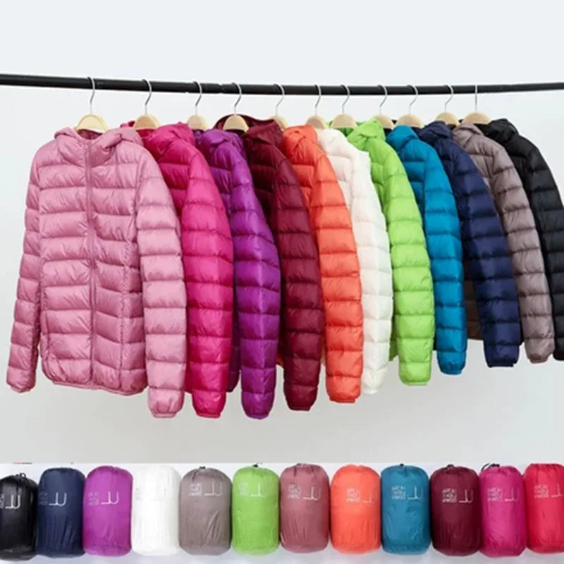 ShopNory | Ultraleichte Damen Daunenjacke mit Kapuze