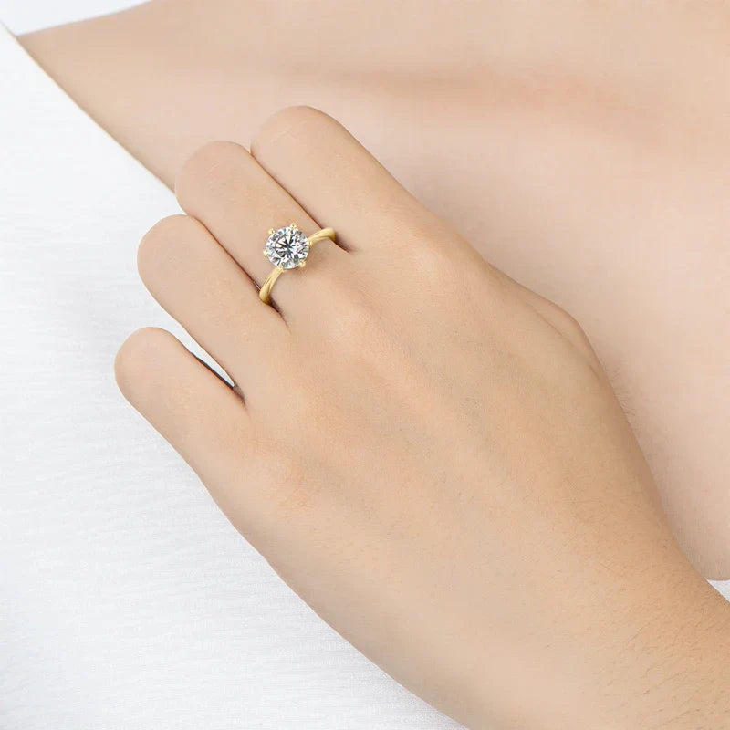 Strahlender Moissanit Luxus Ring aus 925 Silber & 14K Gold plattiert | Shop Nory