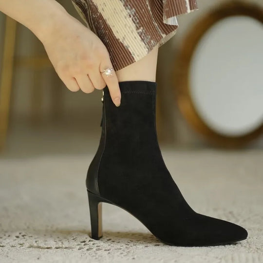 Stiletto-Stiefeletten mit Spitzem Zeh und Reißverschluss Hinten