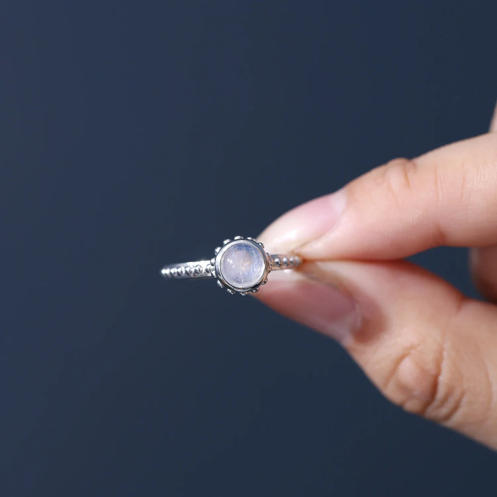 Rohmondsteinring zart und klein | Shop Nory