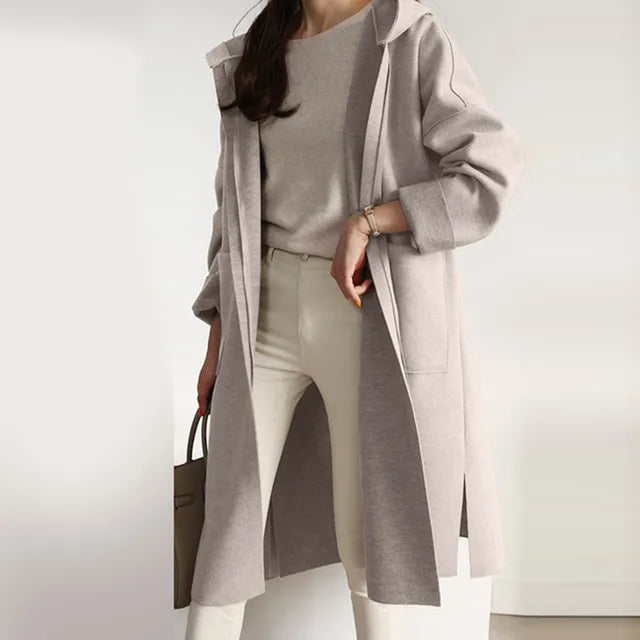 Elegante Taubjacke mit Kapuze