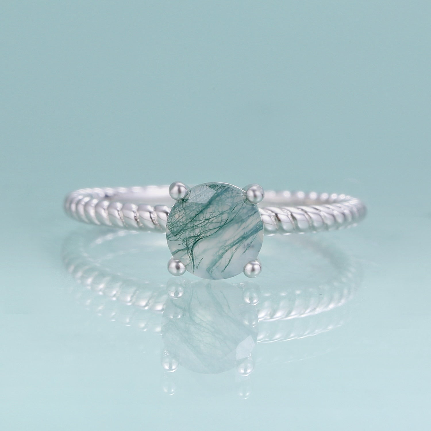 Damen-Solitärring aus Moosachat, minimalistisch und zierlich in Silber | Shop Nory