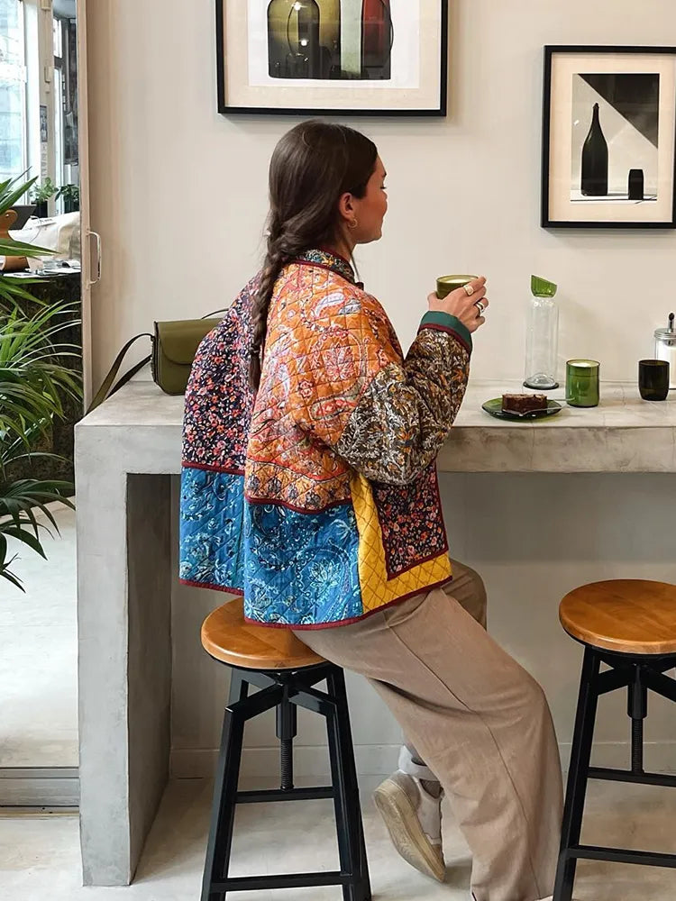 Blumengemusterte WendShopnorylouson Wärme und Stil in Einem Boho-design