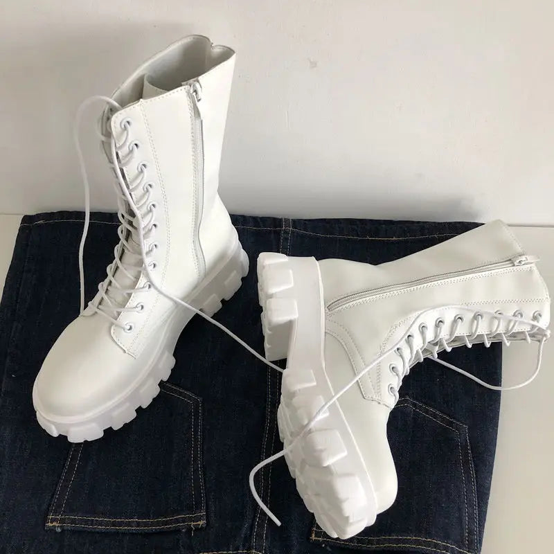 Knöchelhohe Stiefel