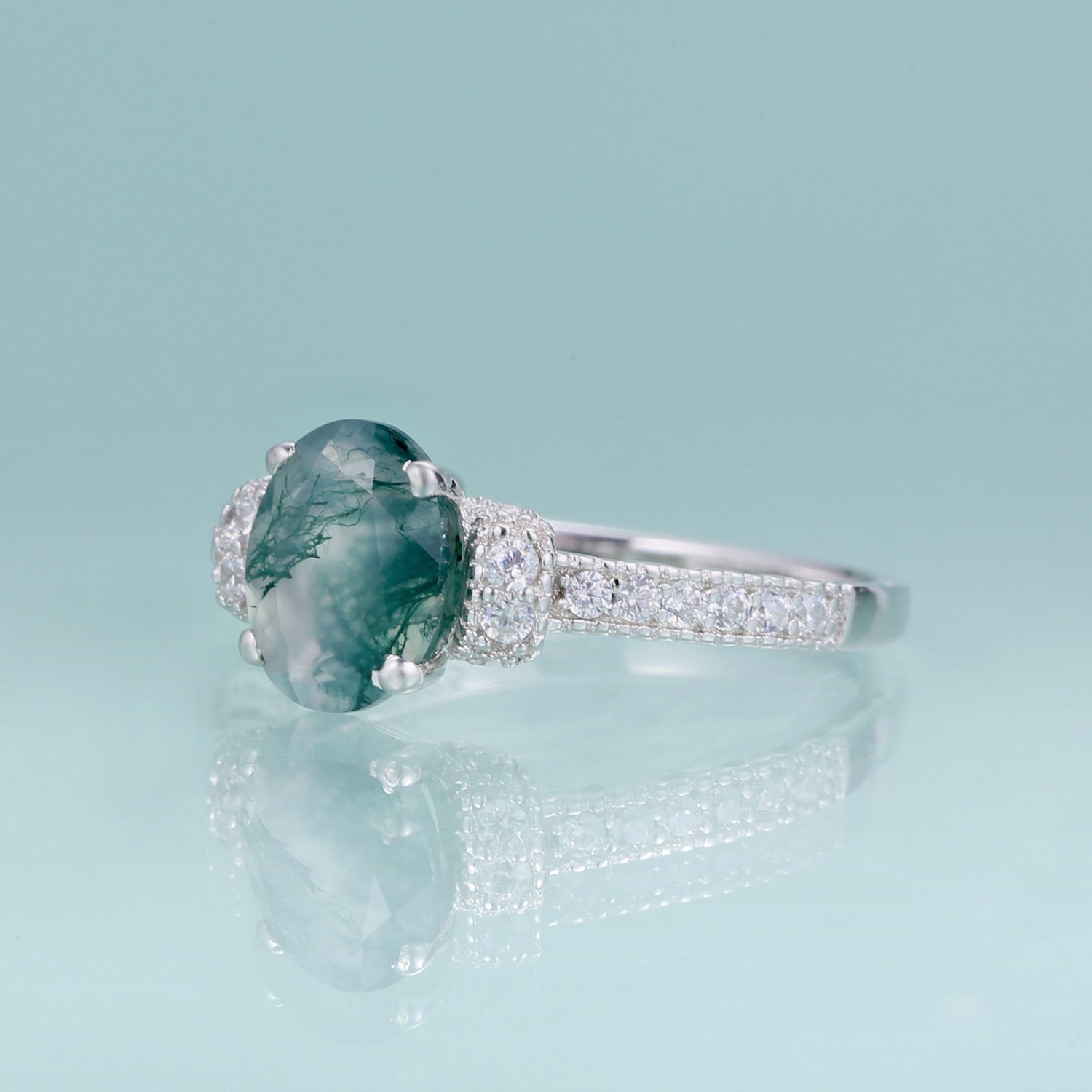 Silberner Moosachat-Ring im Art-Deco-Stil mit ovalem Pavé-Fassung | Shop Nory