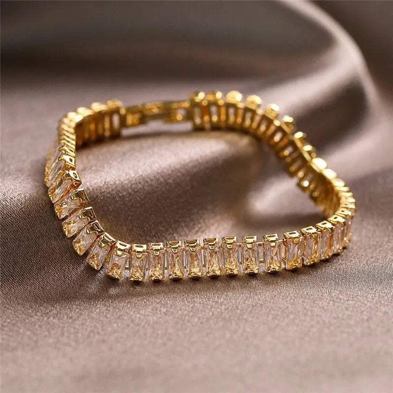 Damen Gold Rechteckige Edelstahl Cubic Zirconia Verstellbare Kettenarmbänder | Shop Nory