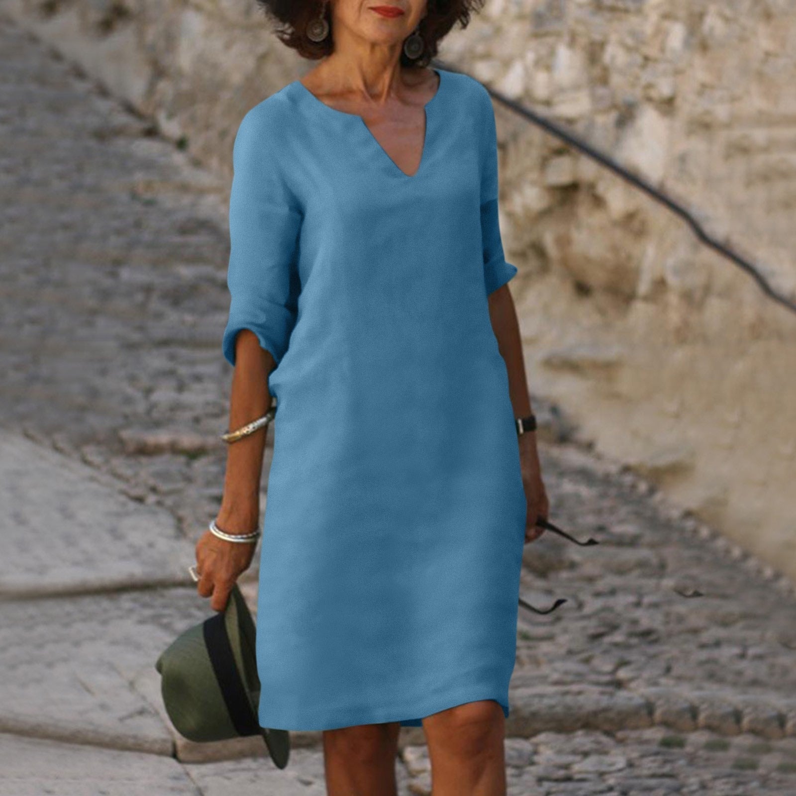 Elegantes Sommerkleid mit V-Ausschnitt