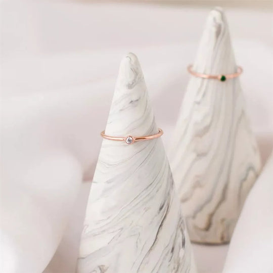 Einfacher Geburtssteinring | Shop Nory