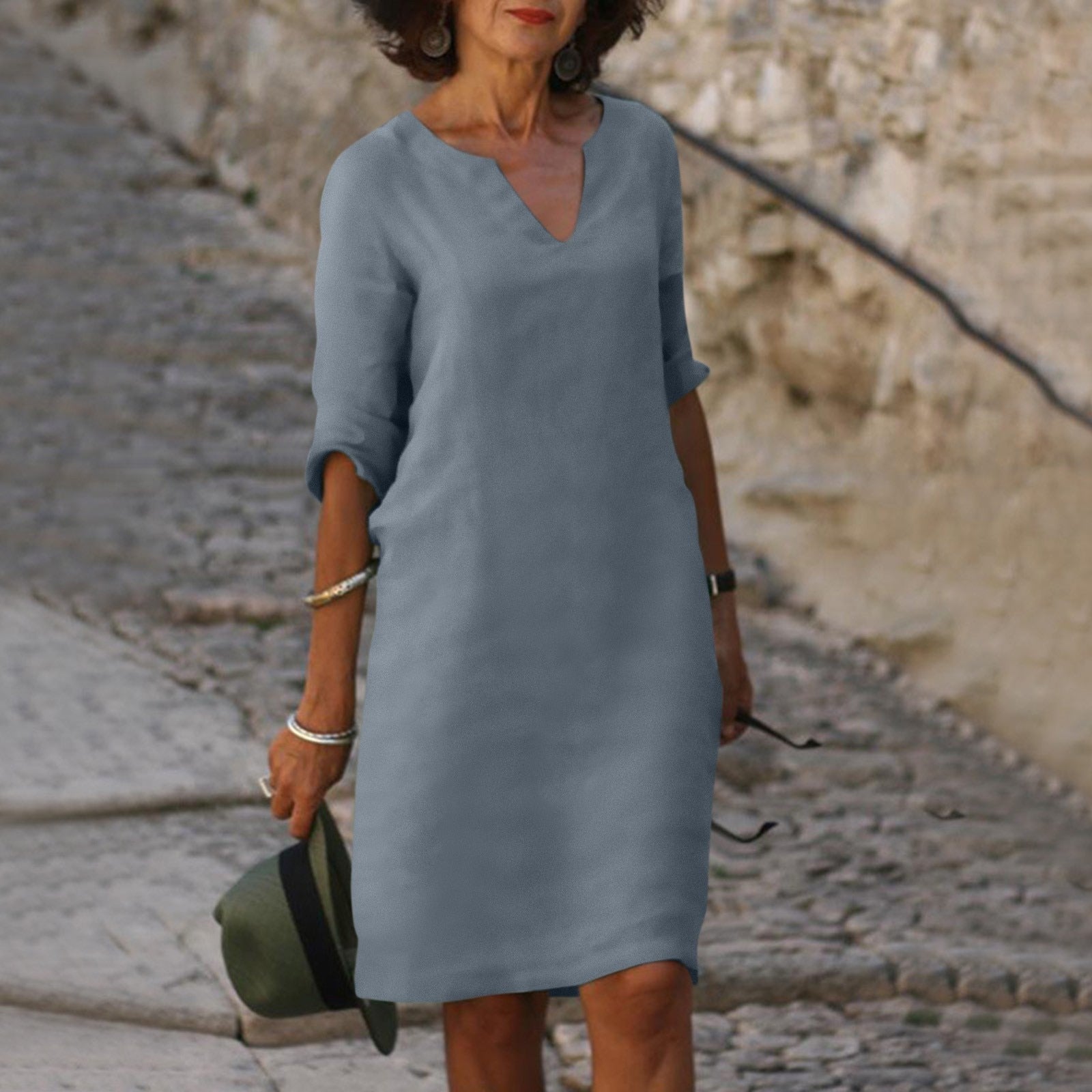 Elegantes Sommerkleid mit V-Ausschnitt