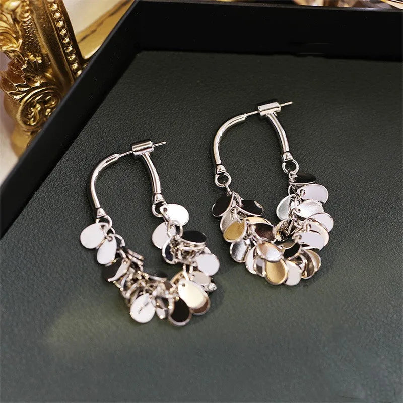 Lange Pailletten Quasten-Ohrringe | Shop Nory