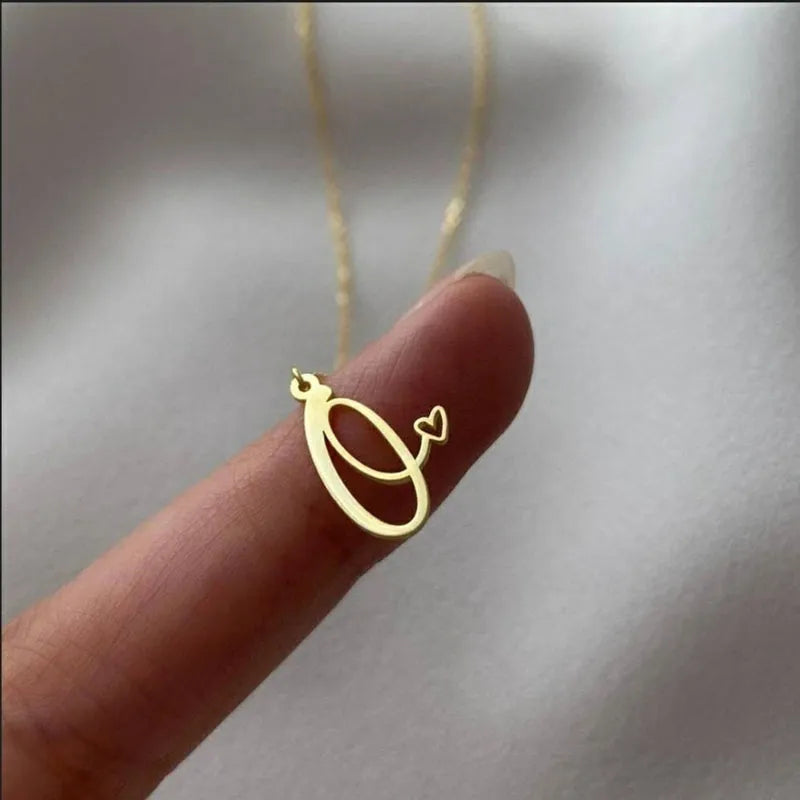 Stylische A-Z Initialbuchstaben Anhänger Halsketten | Shop Nory