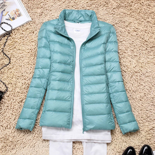 ShopNory | Ultraleichte Damen Daunenjacke mit Kapuze