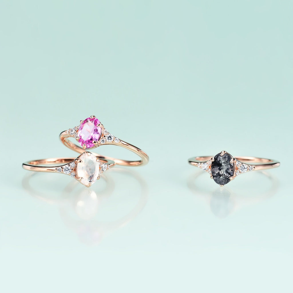 Schwarzer Rutilquarz-Ring, natürlicher Rutilquarz-Verlobungsring im Ovalschliff | Shop Nory