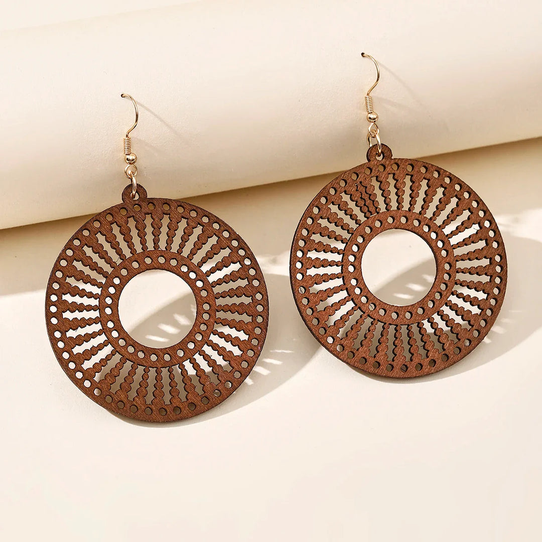 Retro geschnitzte Holzohrringe | Shop Nory