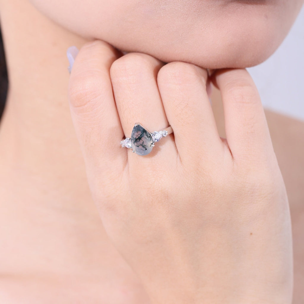 Moosachat birnenförmiger Ring in Silber | Shop Nory