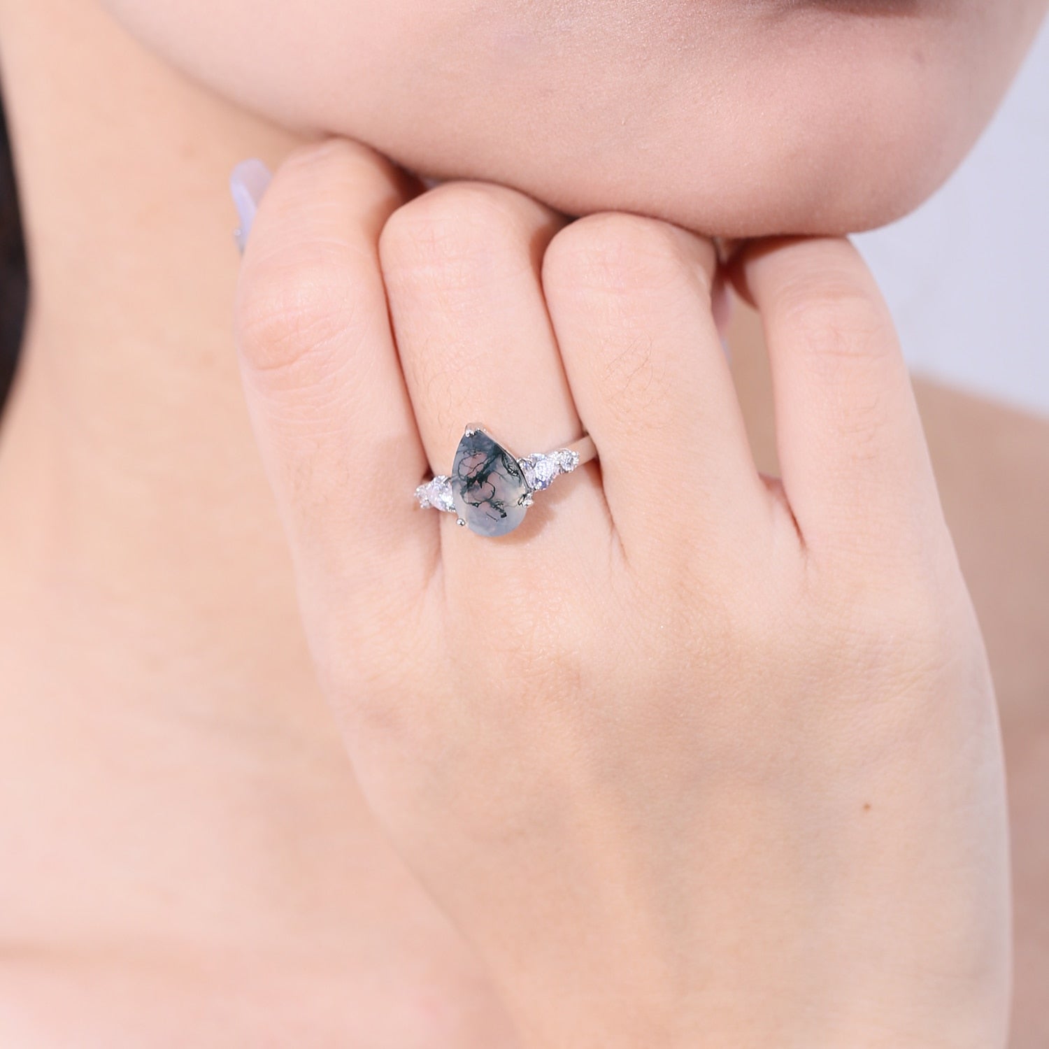Moosachat birnenförmiger Ring in Silber | Shop Nory