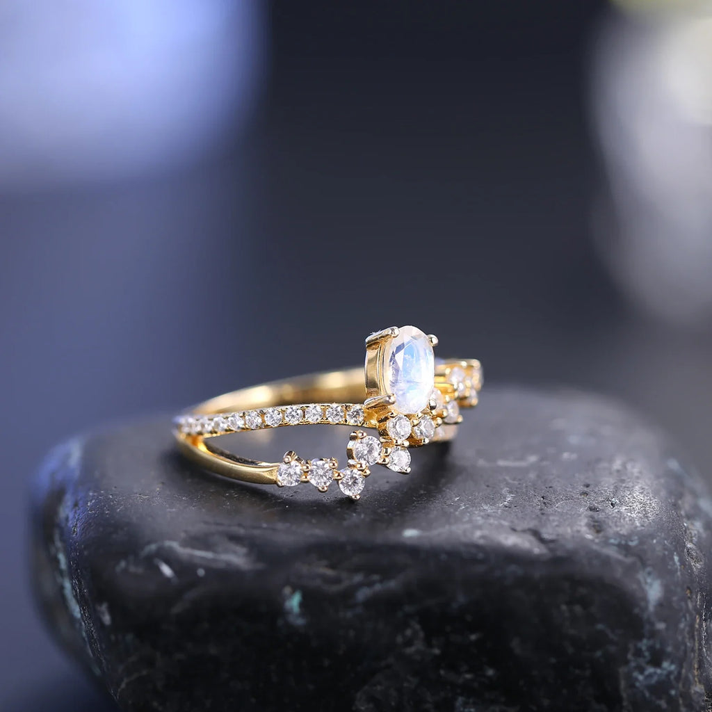 Art-Deco-Mondsteinring mit Diamant-CZ-Steinen | Shop Nory
