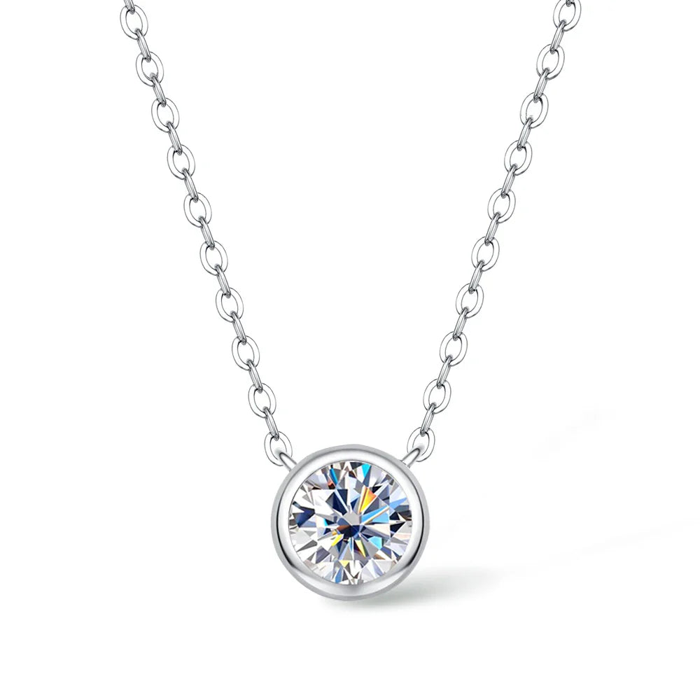 Strahlende Moissanit Luxus Halskette - 18k Vergoldete Eleganz | Shop Nory