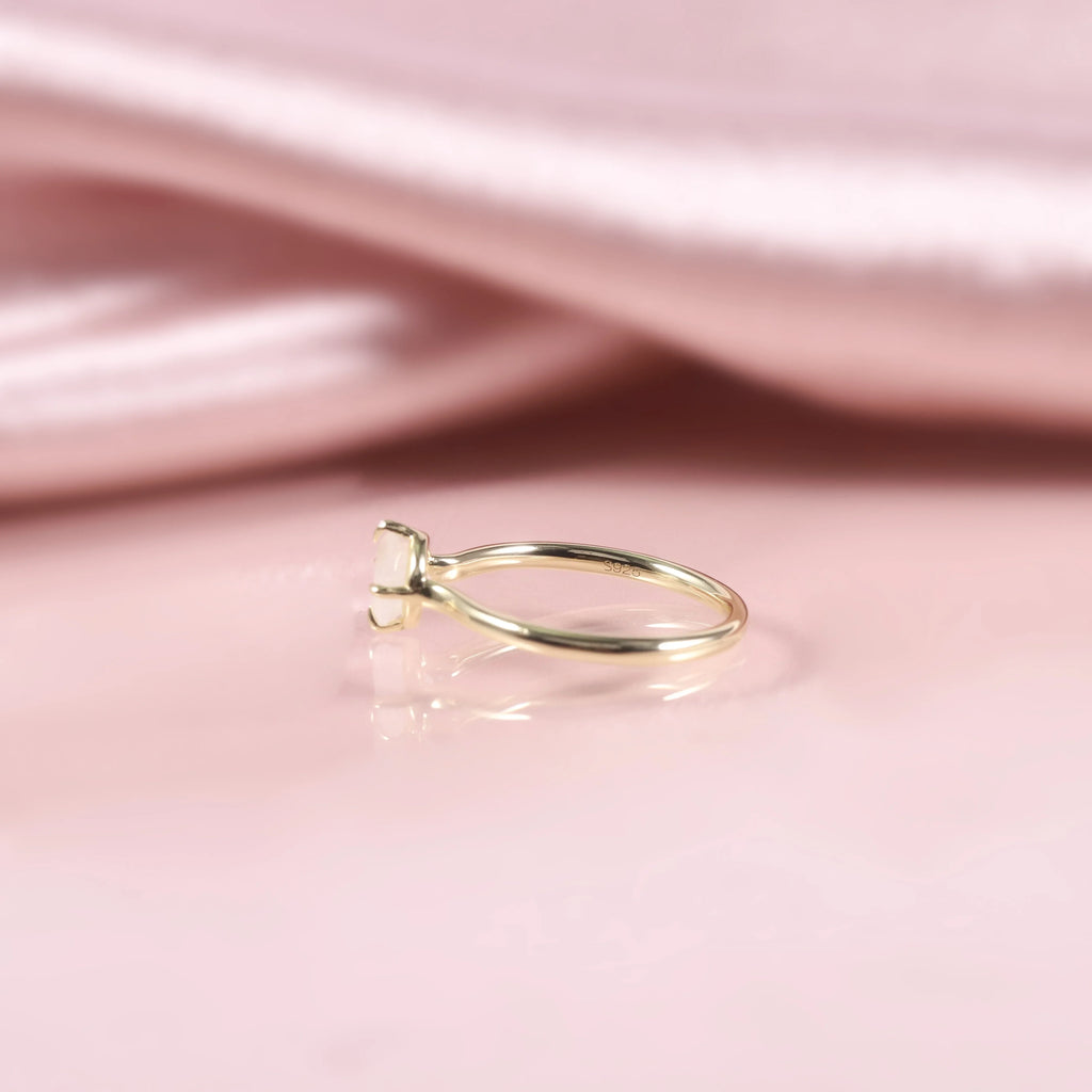 Mondstein-Kristallring minimalistisch mit rundem Mondstein Boho-Ring Edelsteinring | Shop Nory
