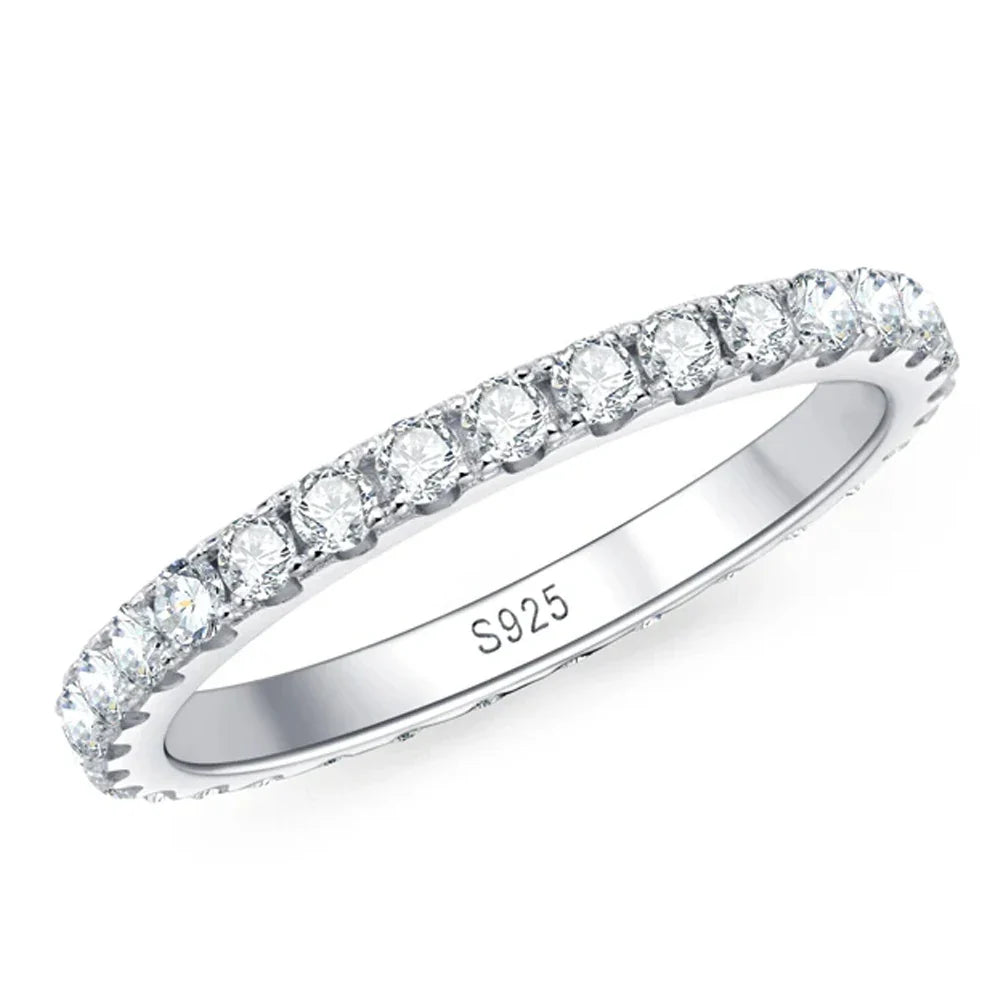 Exquisite Moissanite Ewigkeit Band - 18k Weißgold Luxus | Shop Nory